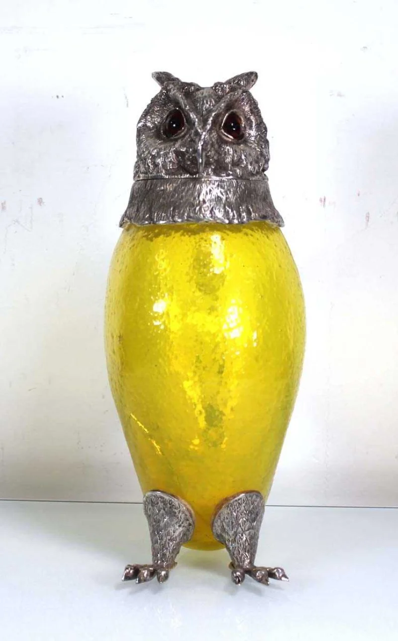 W & H Peacock - Antique Furniture, Collectors’ Items, Selected Toys, Jewellery & Watches Auction - Auction Image 4