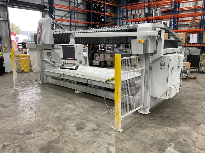 BPI Auctions - 2022 Emmedue Astra Pro Bridge Saw 415V at Auction - Auction Image 2