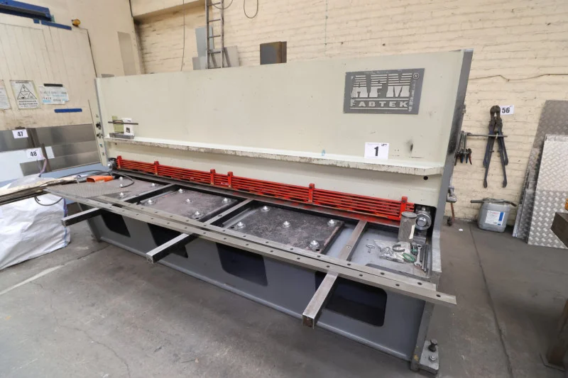 Lithgow Sons & Partners - Fabrication and Metalworking Machinery, Forklift, Industrial Equipment, Welders, Etc. - Auction Image 1