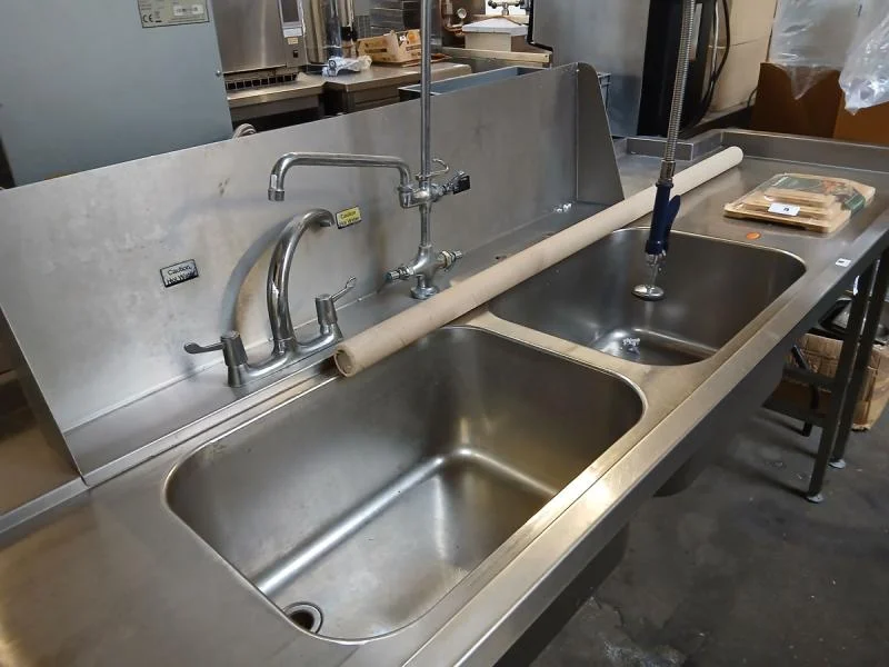 W & H Peacock - Commercial Catering Equipment Auction - Auction Image 2