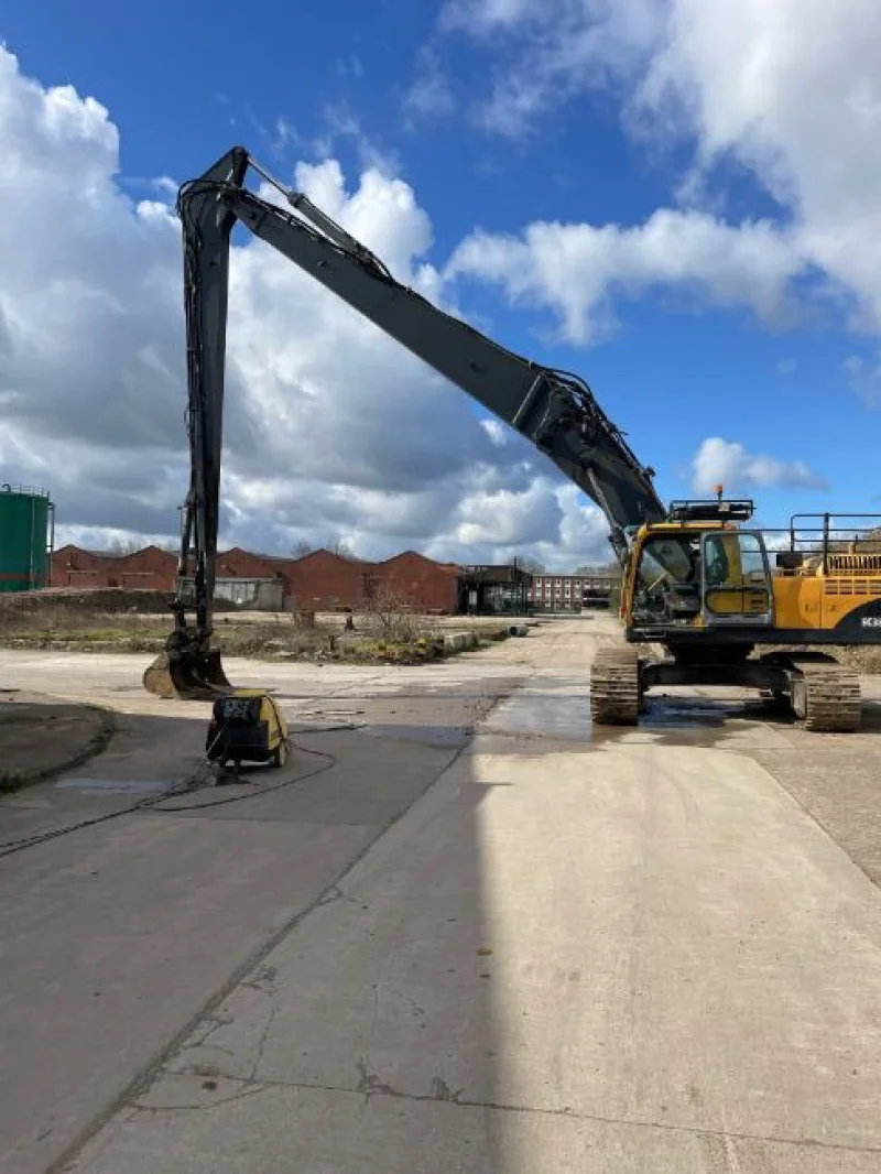 Universal Auctions Group Ltd - New Weekly Vehicles, Plant & Machinery Auction - Auction Image 1